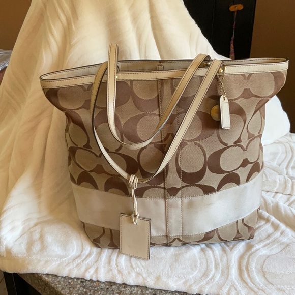 Authentic COACH Tote has # number verification inside, cream gold and brown - Picture 2 of 4